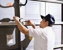 Garage Door Solution Service Edgewood, MD 410-775-8419 - rep-gdr-16m